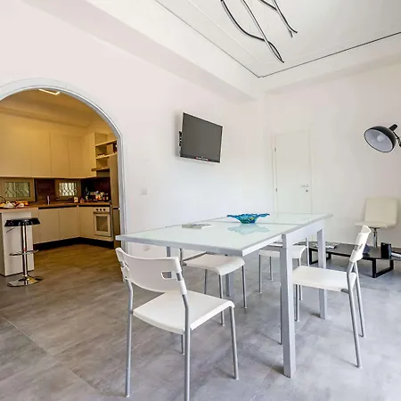 Miti Dello Stretto Bed & Breakfast 4*